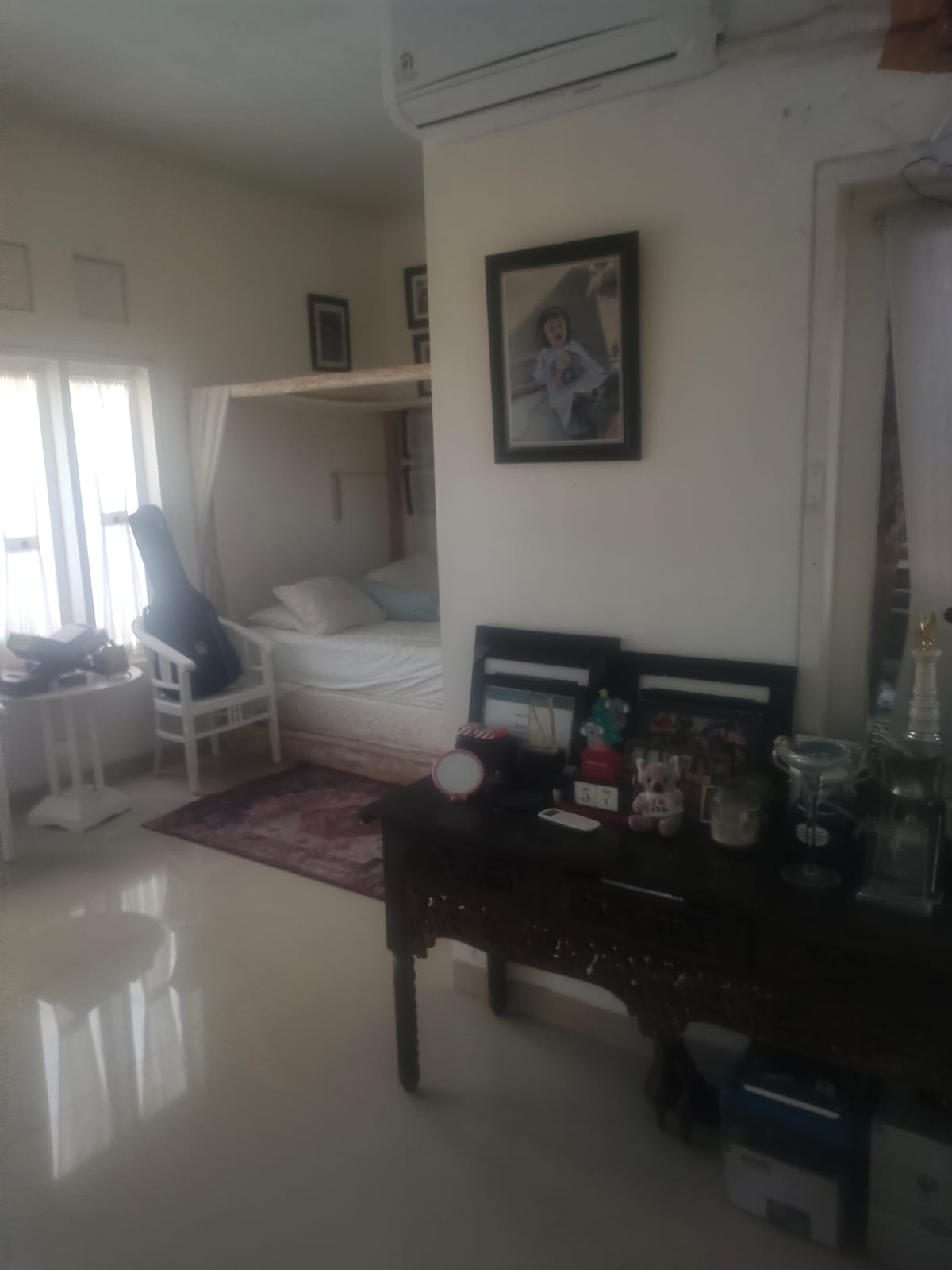 Omah Arthur entrance