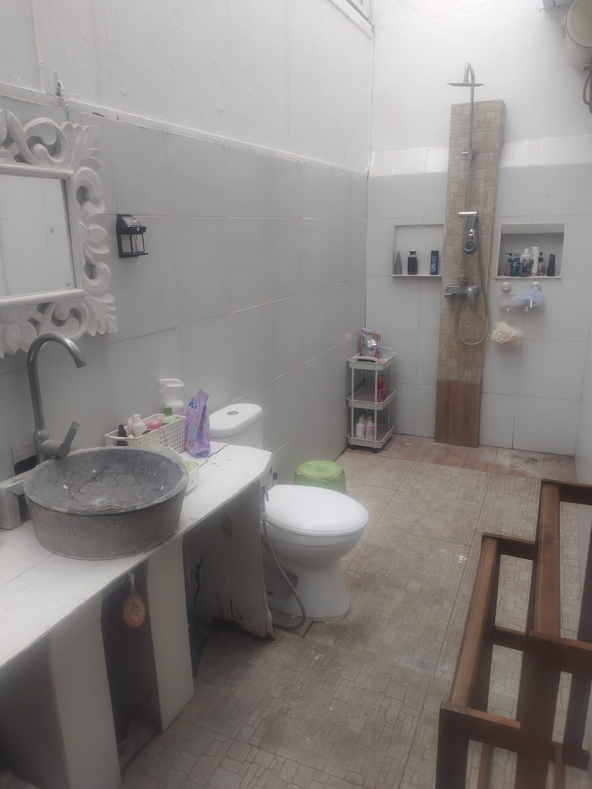 Omah Arthur bathroom